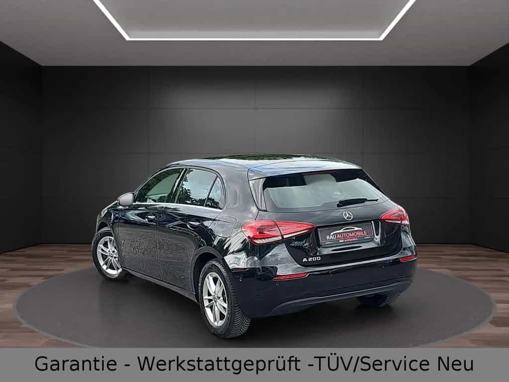 Mercedes-Benz A 200 *Garantie*TÜV-Service Neu*S-Heft*Panorama* 10/2018-photo-3