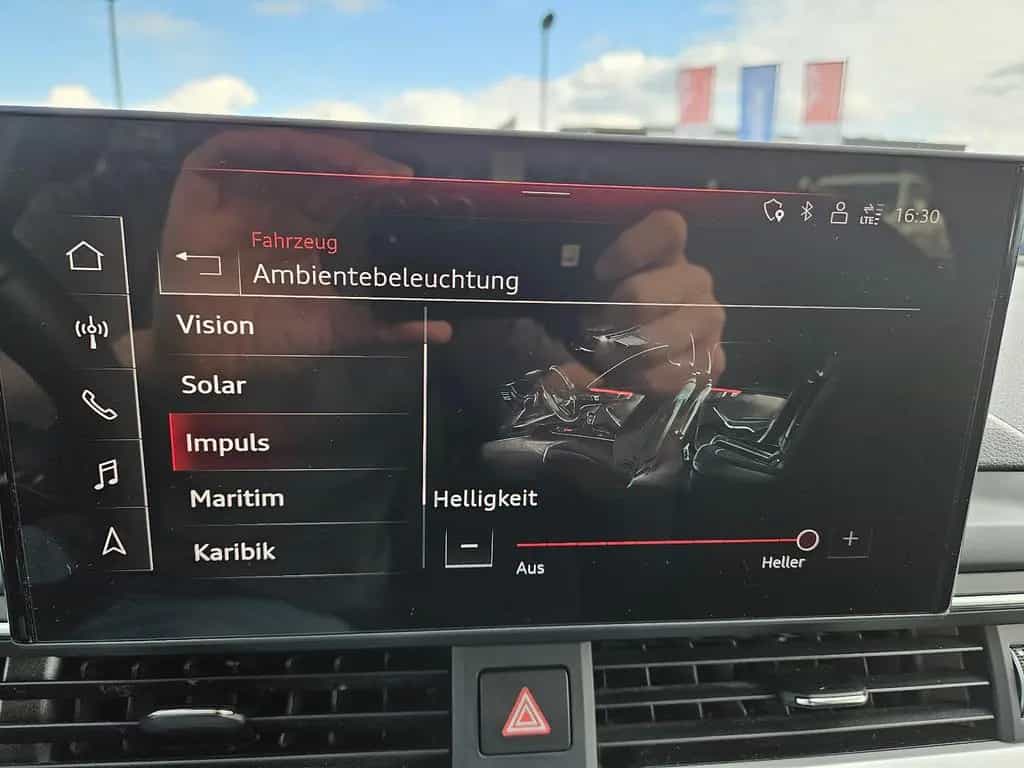 Audi A4 Avant 45 TFSI quattro S-Tronic 04/2023-photo-17