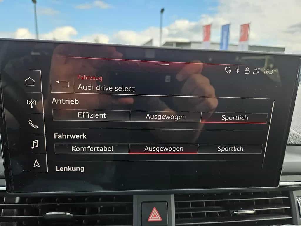 Audi A4 Avant 45 TFSI quattro S-Tronic 04/2023-photo-18