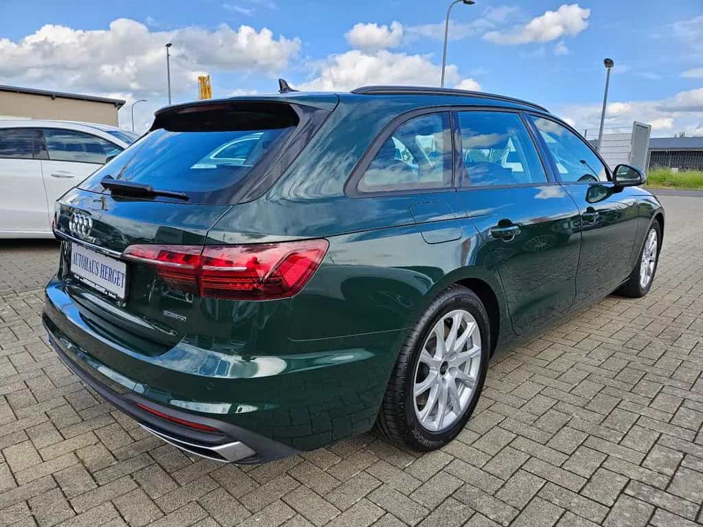 Audi A4 Avant 45 TFSI quattro S-Tronic 04/2023-photo-3