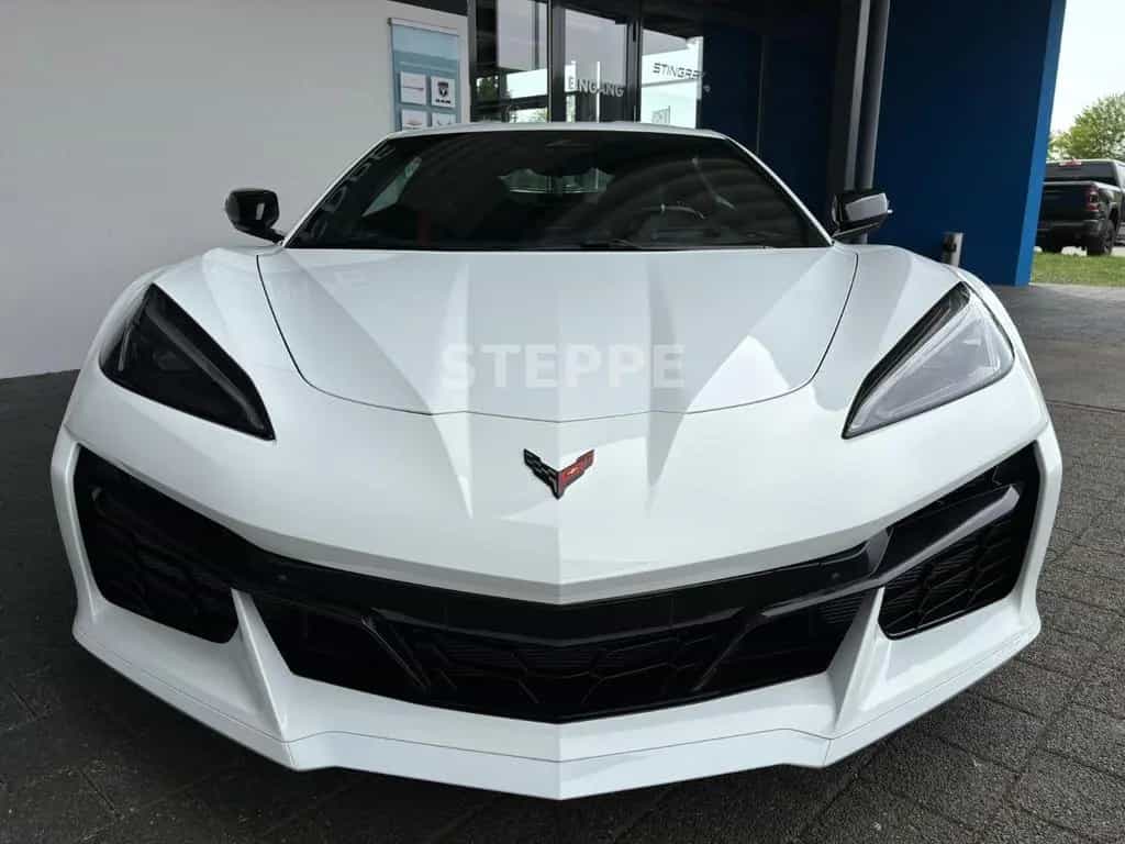 Corvette Z06 5,5 V8 Coupe Europamodell 3LZ 08/2025-photo-1
