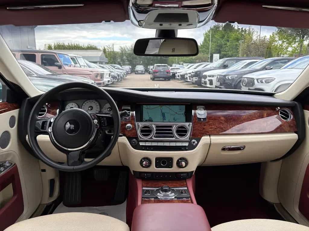 Rolls-Royce Ghost Family +Executive-Aussattung 05/2011-photo-11