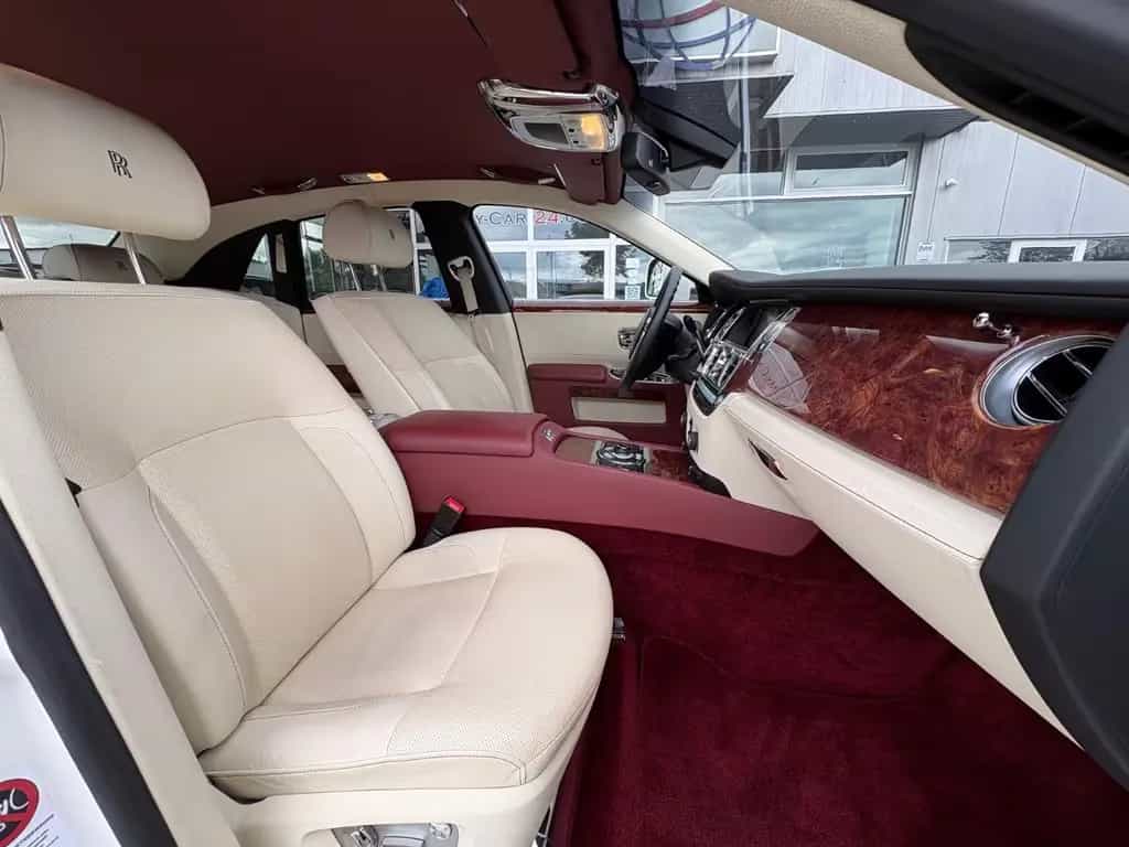 Rolls-Royce Ghost Family +Executive-Aussattung 05/2011-photo-16