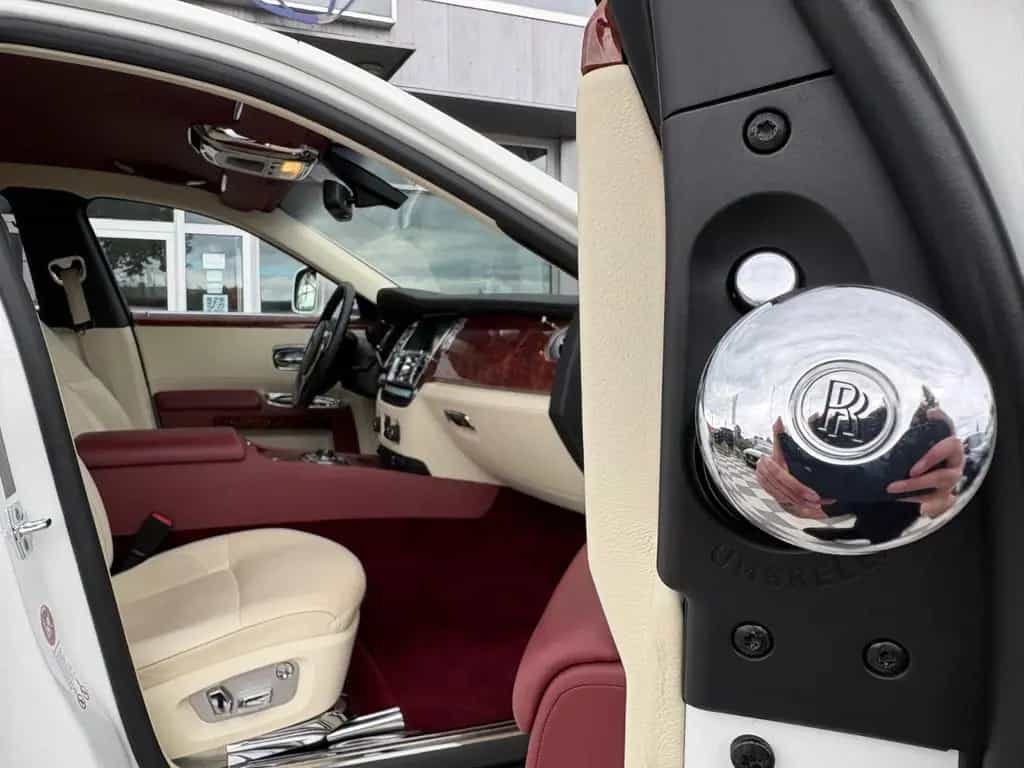 Rolls-Royce Ghost Family +Executive-Aussattung 05/2011-photo-27