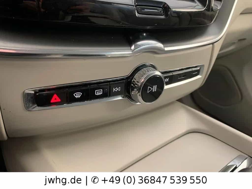 Volvo XC60 Core 2WD ACC | LED+ | TEILLEDER | STANDHZ 01/2023-photo-9