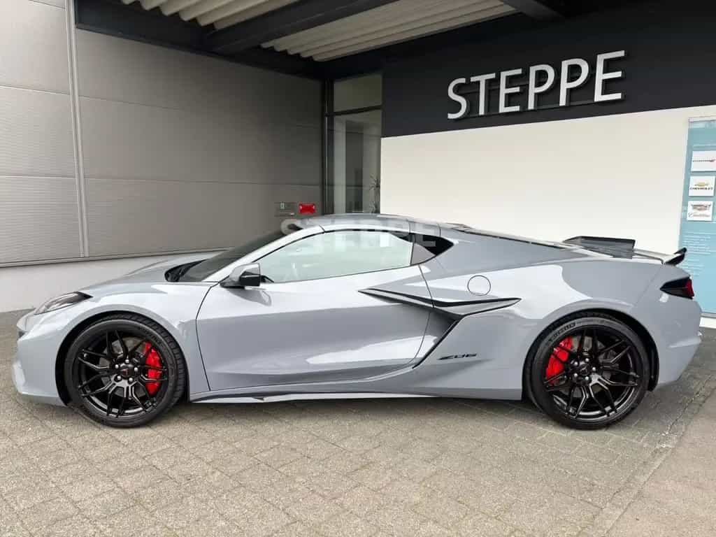 Corvette Z06 5,5 V8 Coupe Europamodell 3LZ 08/2025-photo-2