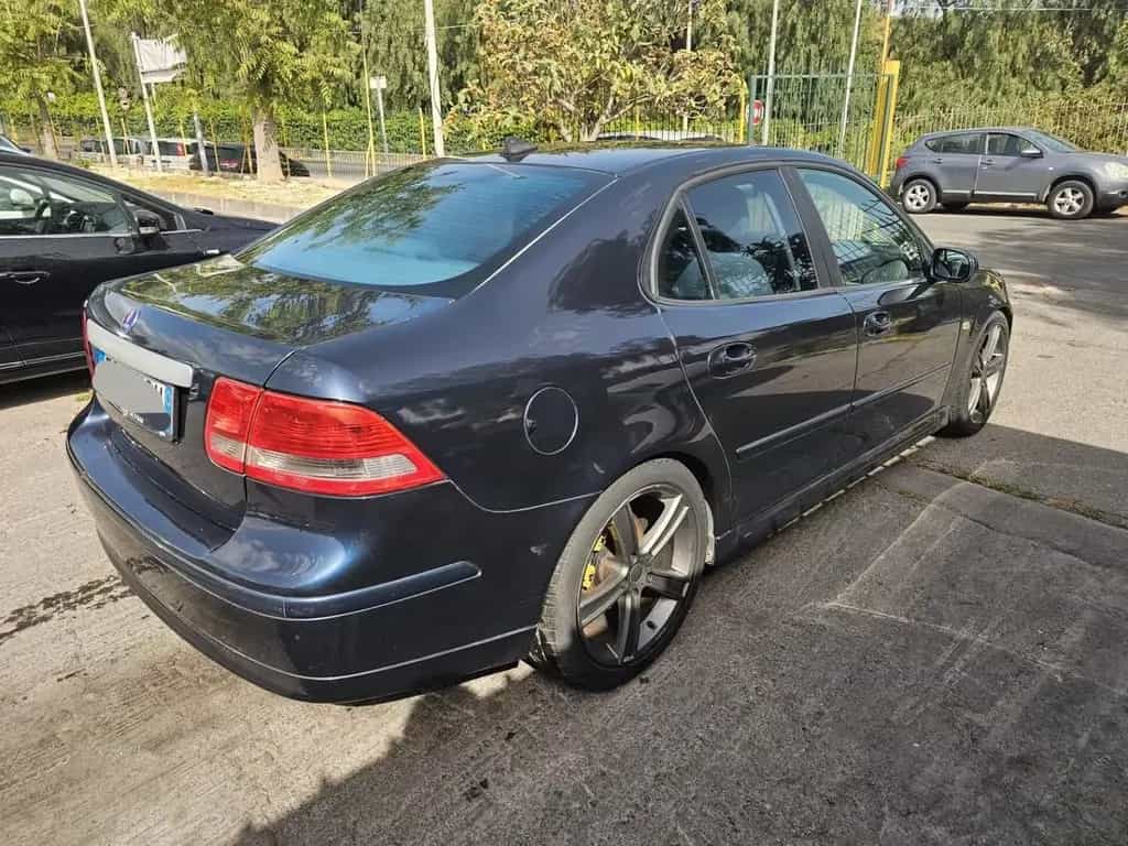 Saab 9-3 SportHatch 1.9 TiD DPF Linear 08/2010-photo-2