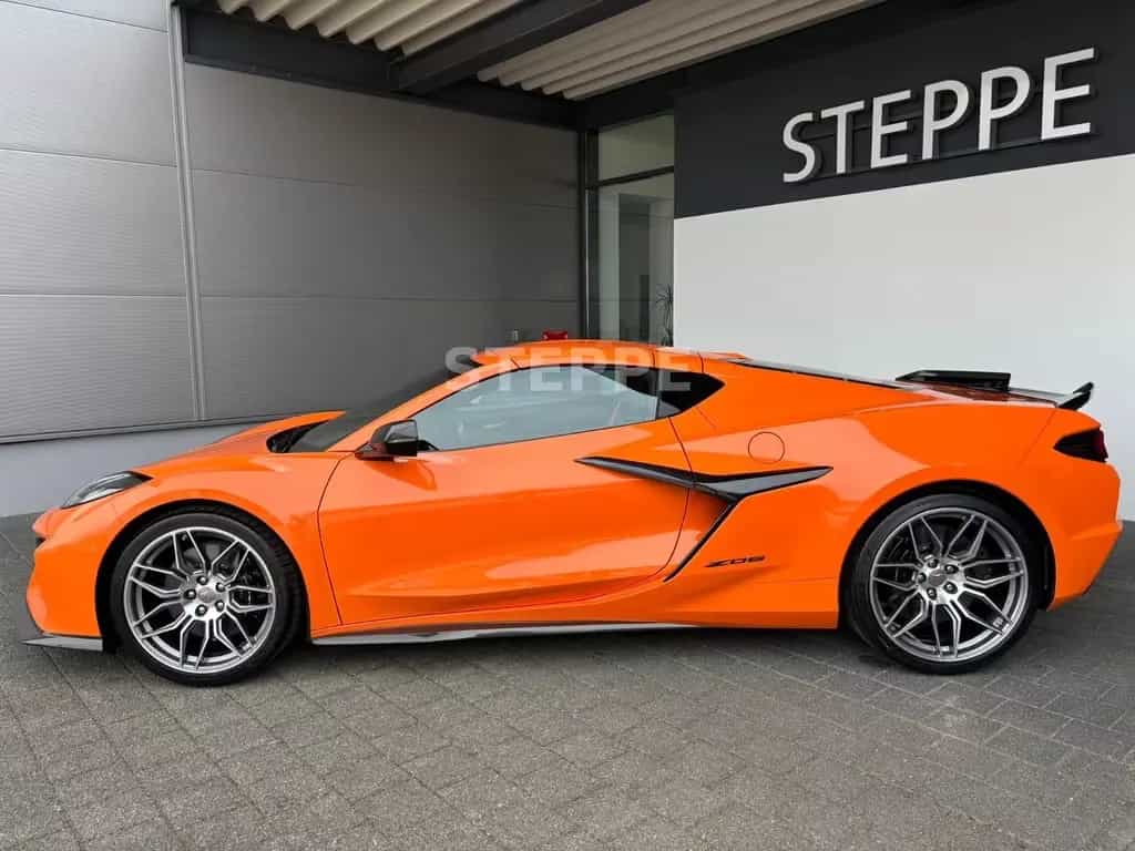 Corvette Z06 5,5 V8 Coupe Europamodell 3LZ 08/2025-photo-2