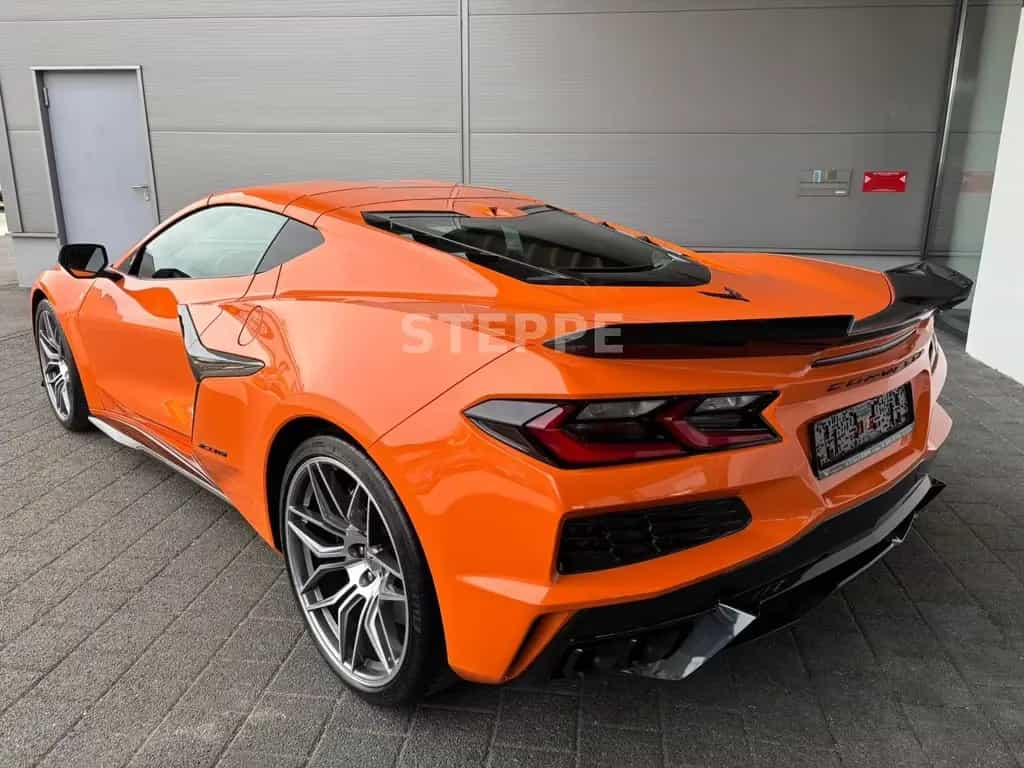 Corvette Z06 5,5 V8 Coupe Europamodell 3LZ 08/2025-photo-3