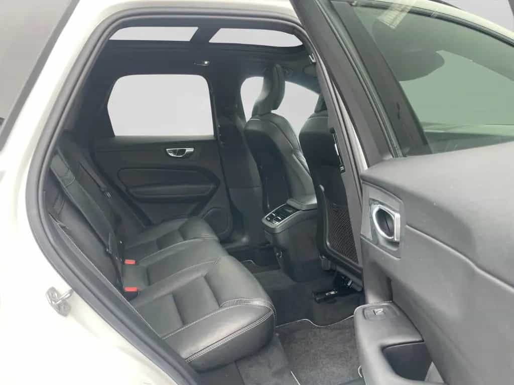 Volvo XC60 B5 D AWD R Design/Panora/AHK/Memory/Head-Up 12/2019-photo-12