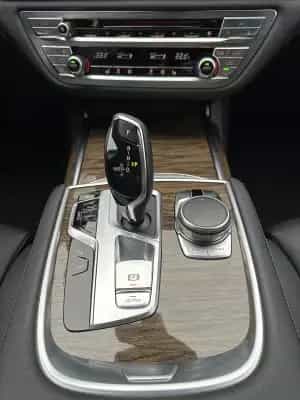 BMW 740 i M-Sport NAV+LED+SHZ+HiFi+KAMERA+2Hd+WLAN+PP 02/2016-photo-12