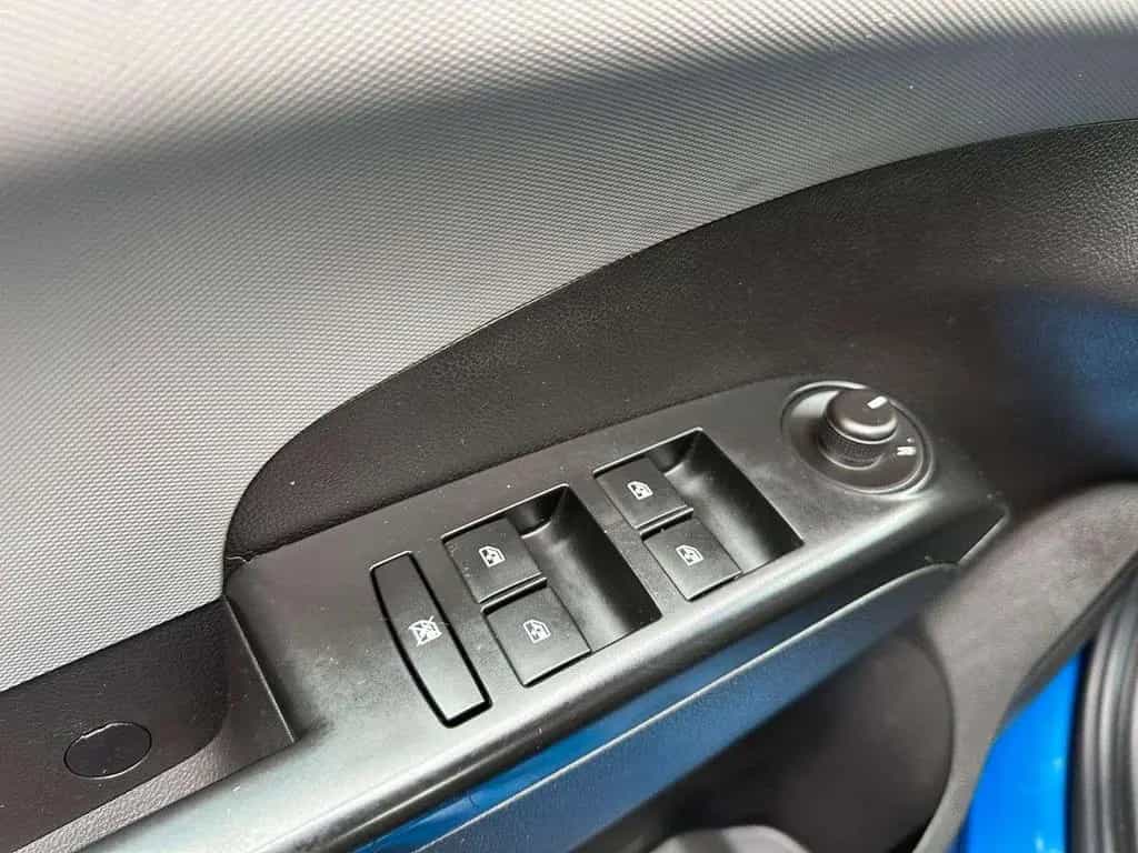 Chevrolet Aveo Lim. LT+ Stufenheck 1,4 Benzin Klima Shzg P 09/2011-photo-13