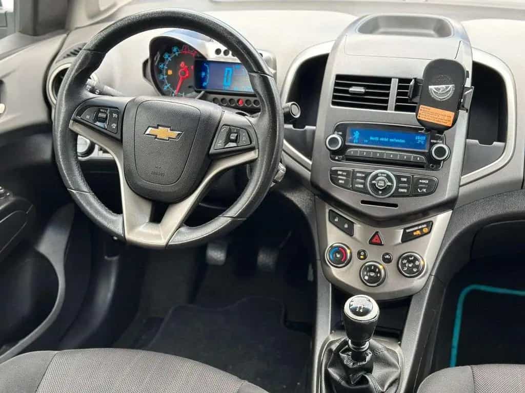 Chevrolet Aveo Lim. LT+ Stufenheck 1,4 Benzin Klima Shzg P 09/2011-photo-7