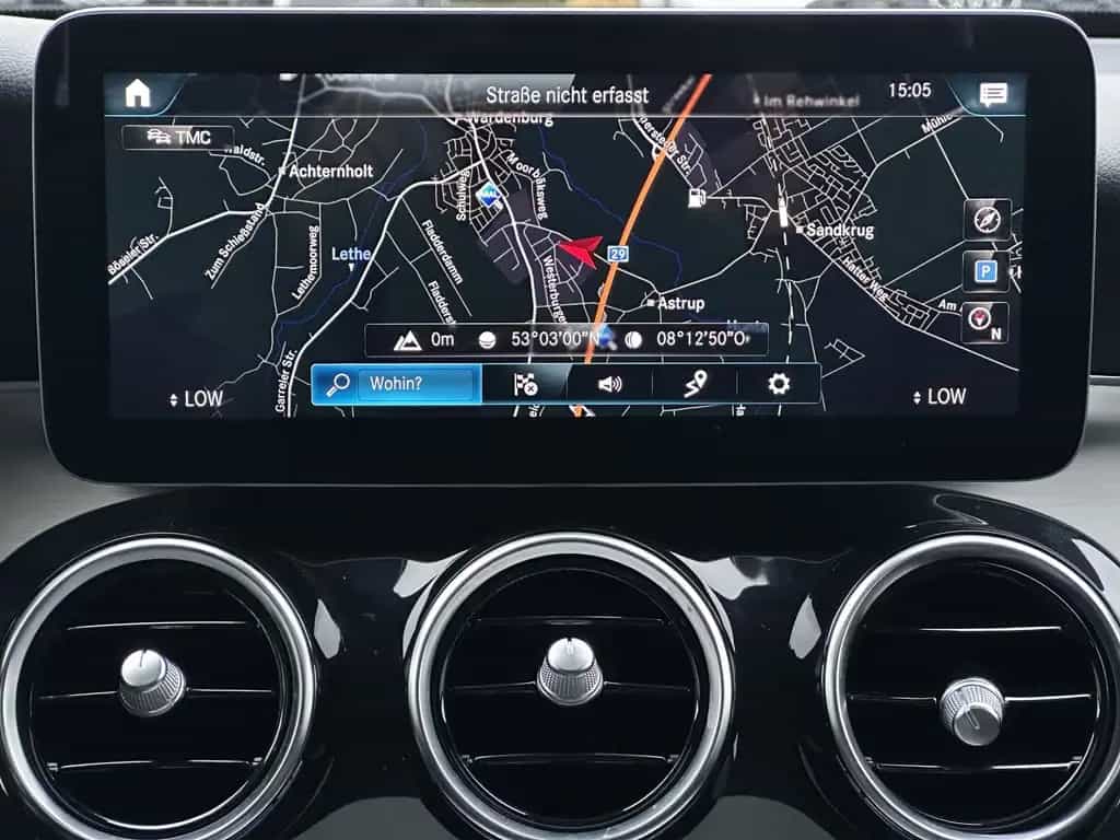 Mercedes-Benz GLC 200 d 4M AMG-Line NAV+LED+AHK+HUD+PANO+ACC+PP 06/2022-photo-15