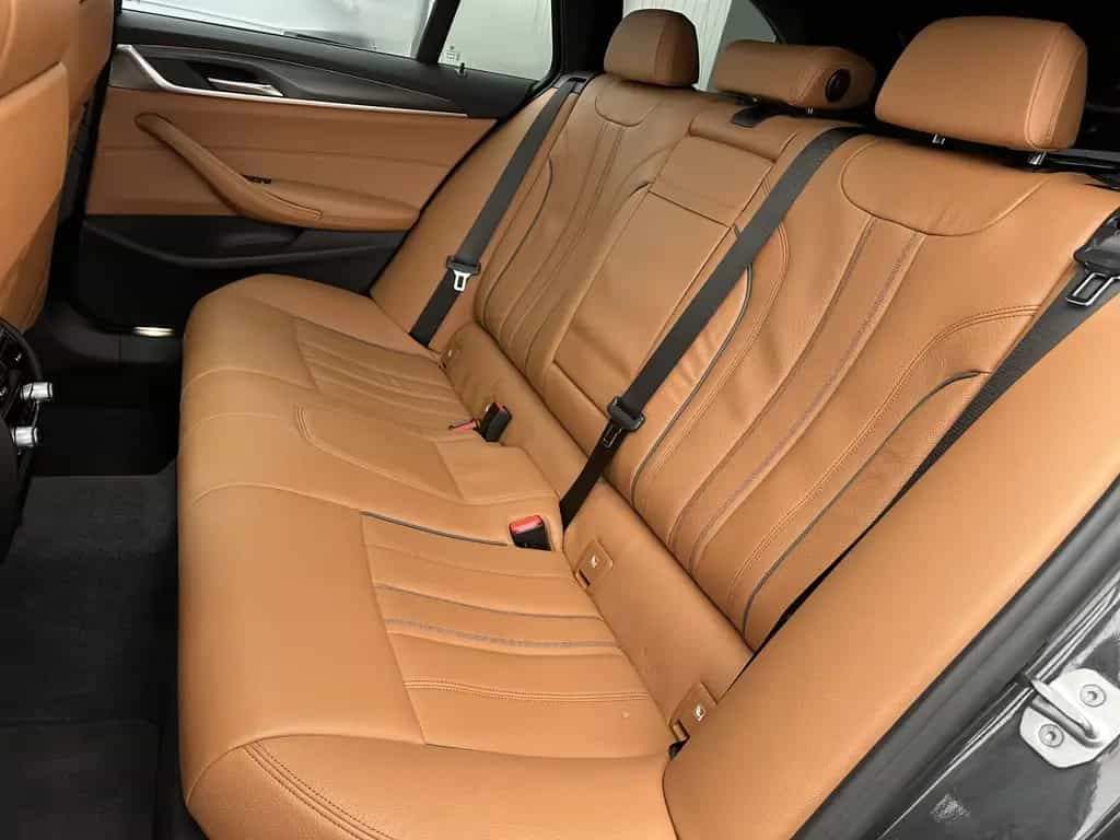 BMW 520 d Touring M-Sport NAV+LED+PANO+ACC+HEAD-UP+PA 11/2022-photo-10