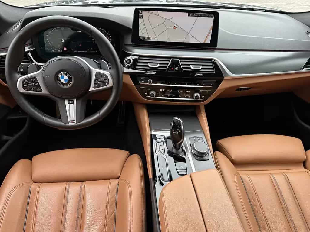 BMW 520 d Touring M-Sport NAV+LED+PANO+ACC+HEAD-UP+PA 11/2022-photo-11