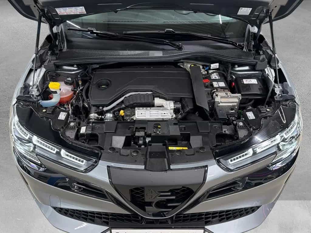 Alfa Romeo Junior Ibrida 1.2 VGT 48V-Hybrid 100 kW Speciale 05/2025-photo-13
