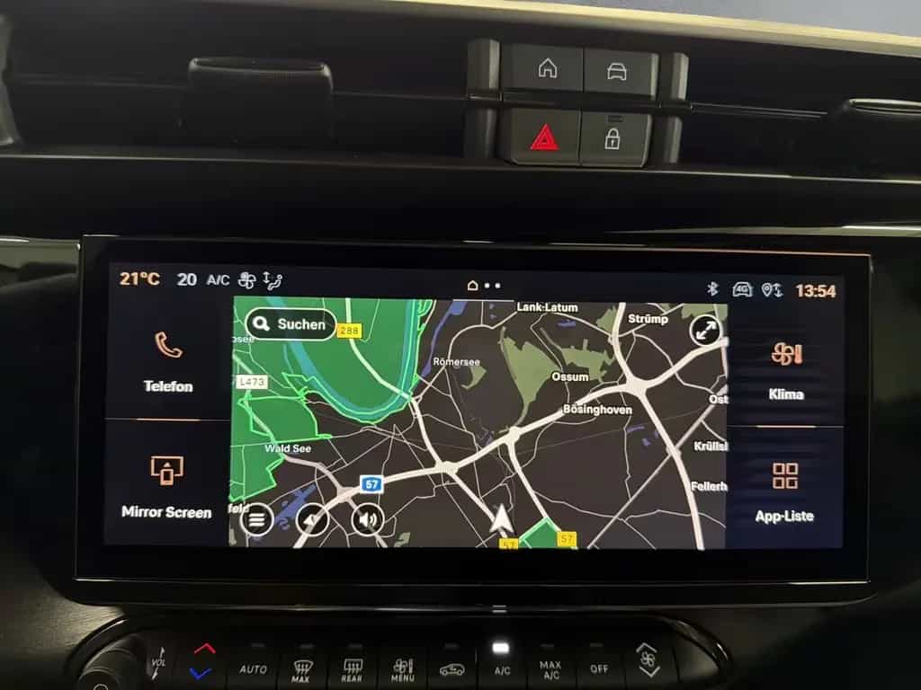 Alfa Romeo Junior Ibrida 1.2 VGT 48V-Hybrid 100 kW Speciale 05/2025-photo-17