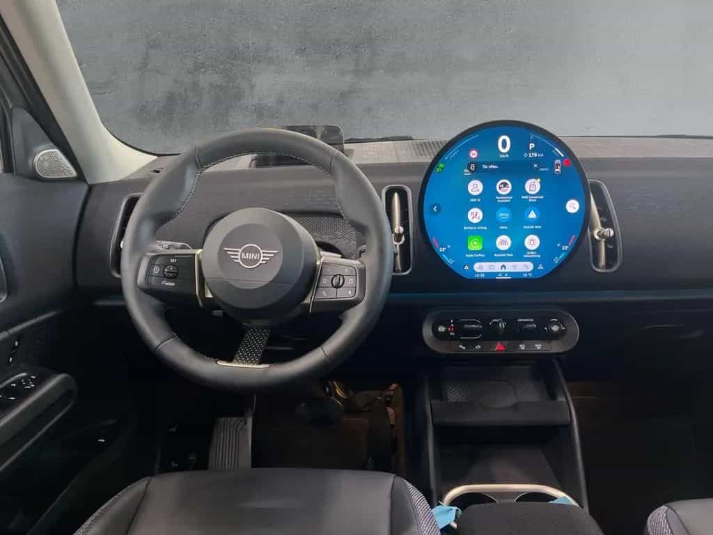 MINI Countryman C (Cooper) Countryman C Classic Trim 18''NAVI HuD PANORAMA 12/2024-photo-9