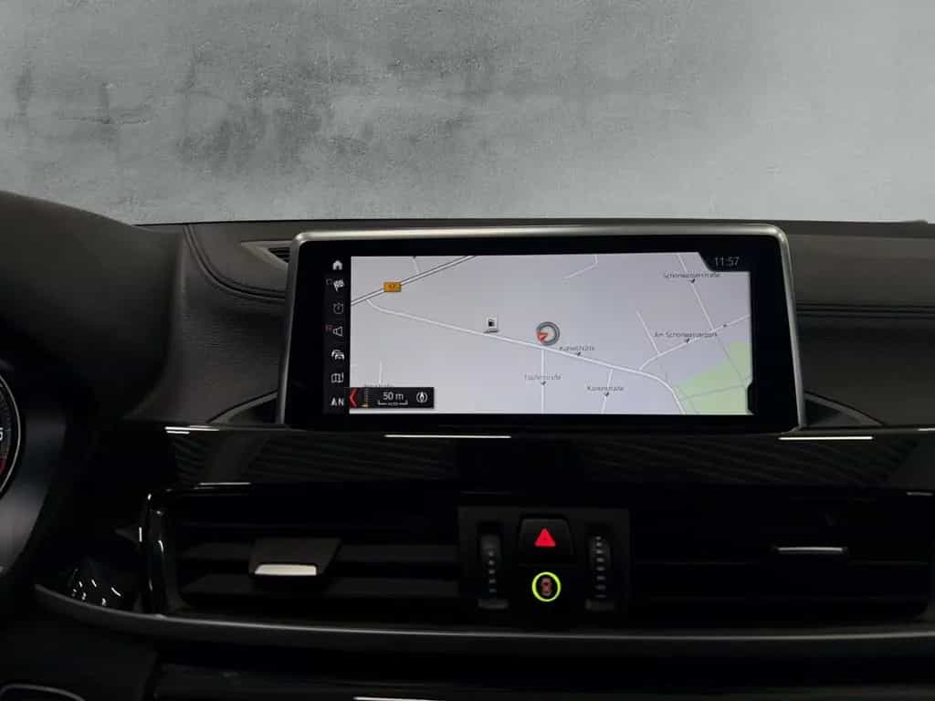 BMW X2 sDrive 18d Sportpaket Navi Soundsystem LED AC 09/2021-photo-17