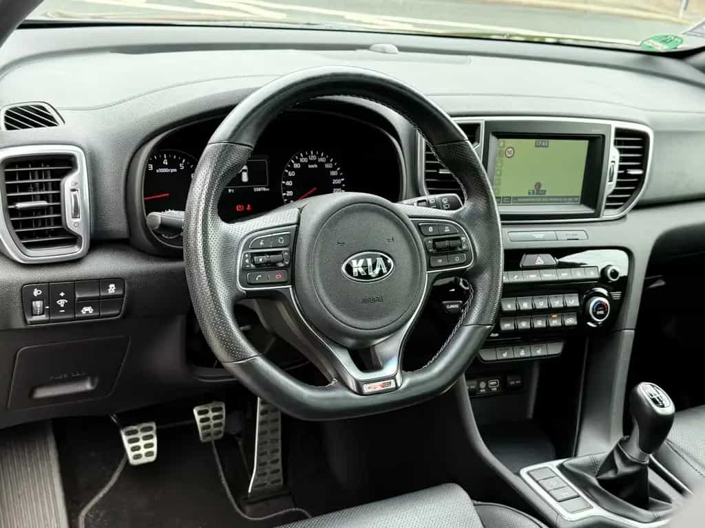 Kia Sportage GT-Line *Panorama*Leder Rkam Unfallfrei 11/2017-photo-12