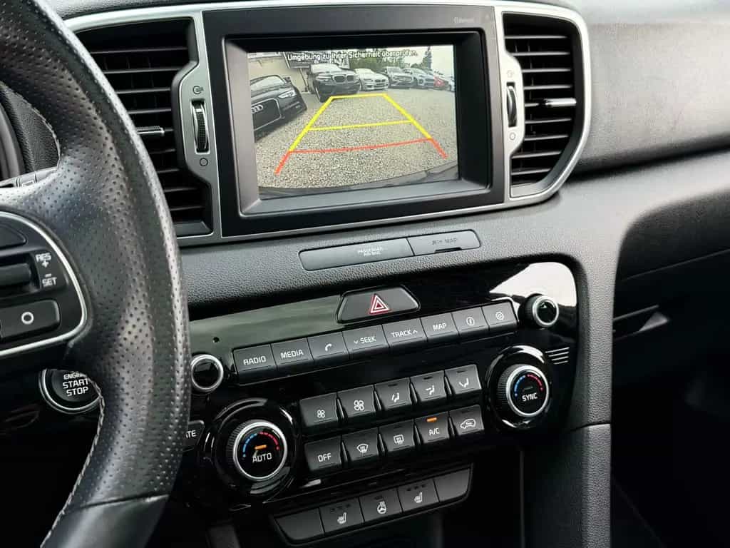 Kia Sportage GT-Line *Panorama*Leder Rkam Unfallfrei 11/2017-photo-6