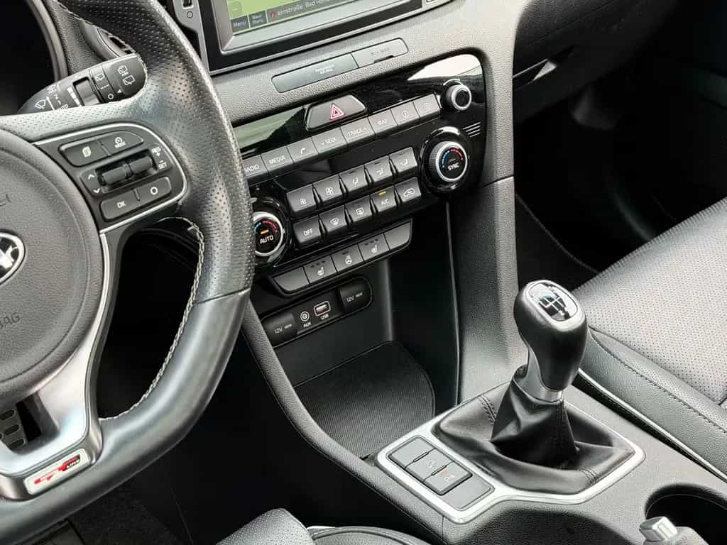Kia Sportage GT-Line *Panorama*Leder Rkam Unfallfrei 11/2017-photo-8