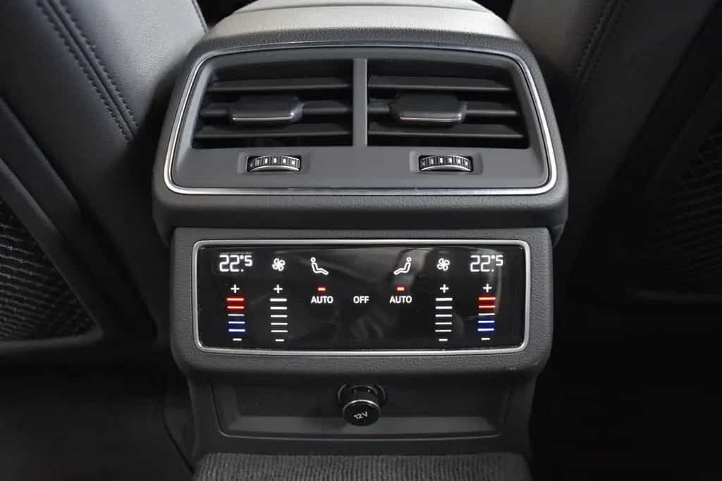 Audi A6 Avant 40TDI S-tronic design LED~VirtualC~ACC 01/2021-photo-17