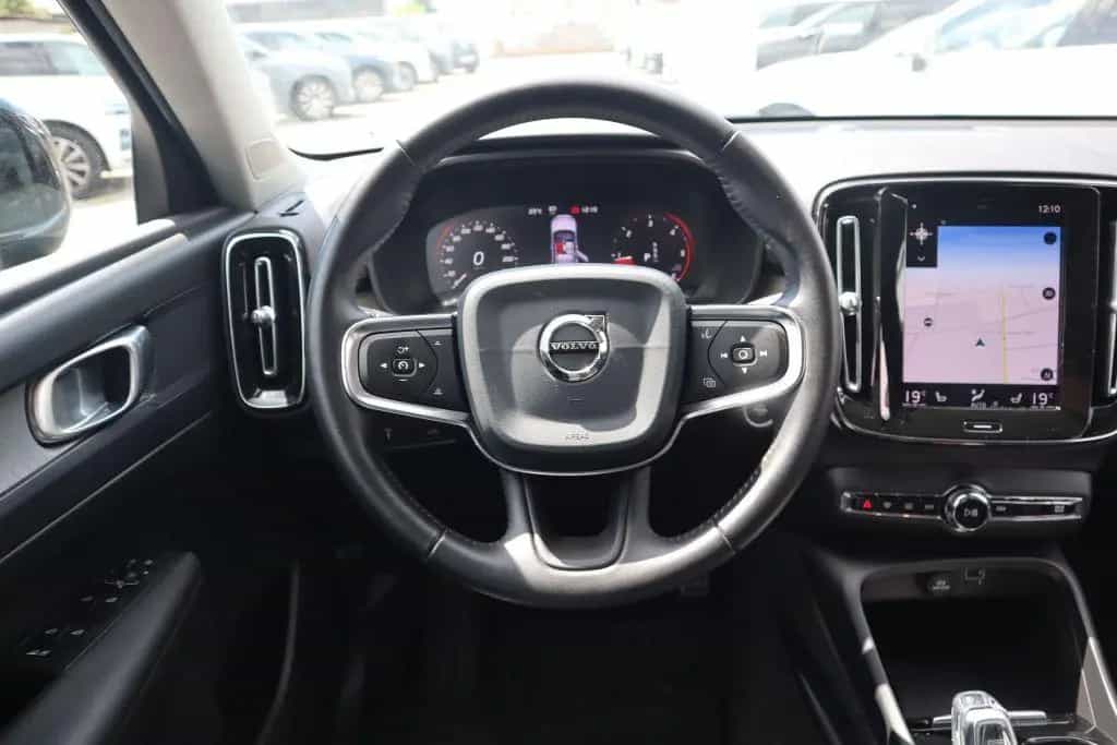 Volvo XC40 D4 AWD Geartronic Inscription|NAVI|BLIS|R-C 05/2020-photo-17