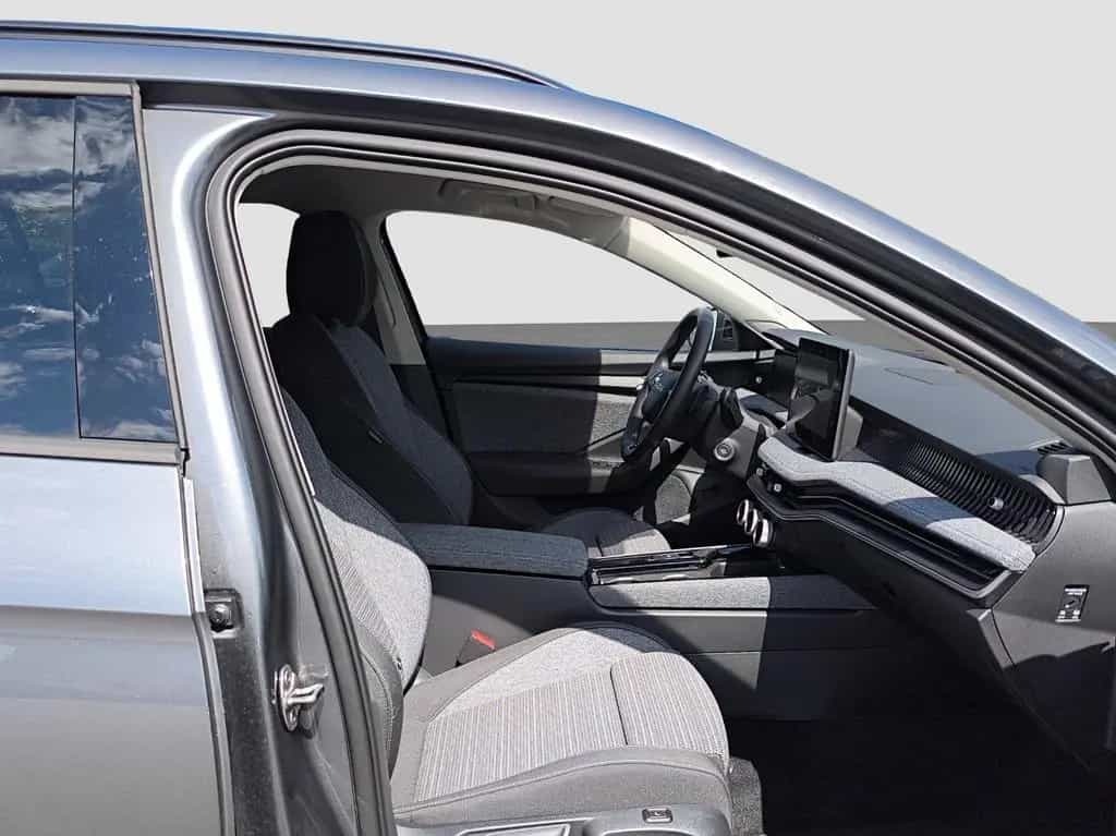 Skoda Superb Combi 2.0 TSI DSG 2.0 TSI 150 kW Selectio 06/2025-photo-21
