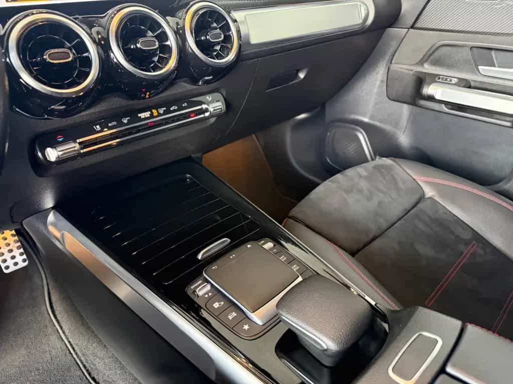 Mercedes-Benz GLB-Class d DCT AMG Line LED/R-Cam/Night P./CarPlay 07/2021-photo-13