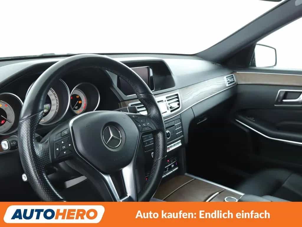 Mercedes-Benz E 200 CGI T BlueEfficiency Avantgarde Aut.*NAV* 01/2016-photo-10