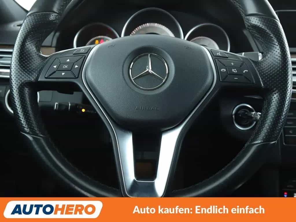 Mercedes-Benz E 200 CGI T BlueEfficiency Avantgarde Aut.*NAV* 01/2016-photo-18