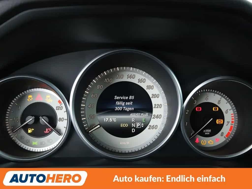 Mercedes-Benz E 200 CGI T BlueEfficiency Avantgarde Aut.*NAV* 01/2016-photo-19