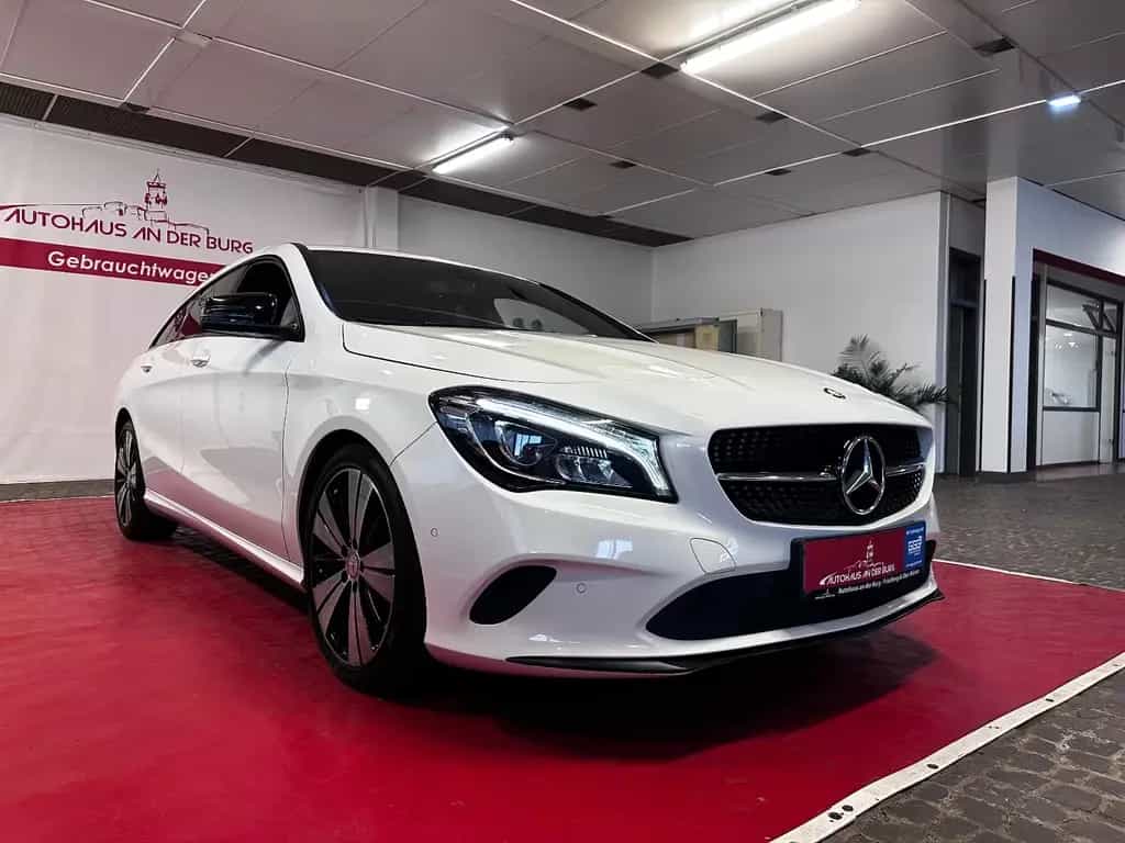 Mercedes-Benz CLA 250 Shooting Brake *1.Hd.+SHgpfl.+ LED+ Navi 03/2017-photo-0