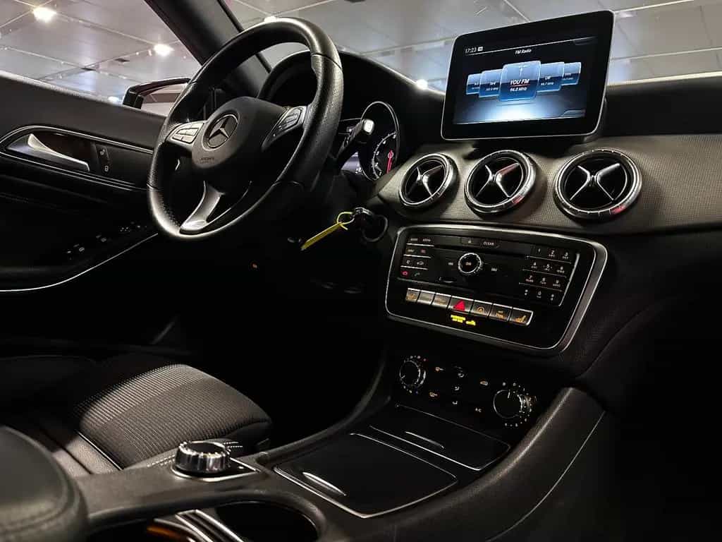 Mercedes-Benz CLA 250 Shooting Brake *1.Hd.+SHgpfl.+ LED+ Navi 03/2017-photo-17