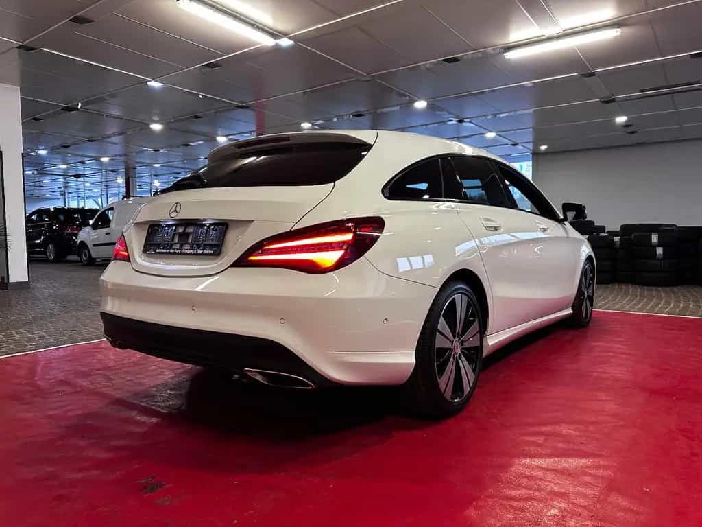 Mercedes-Benz CLA 250 Shooting Brake *1.Hd.+SHgpfl.+ LED+ Navi 03/2017-photo-6