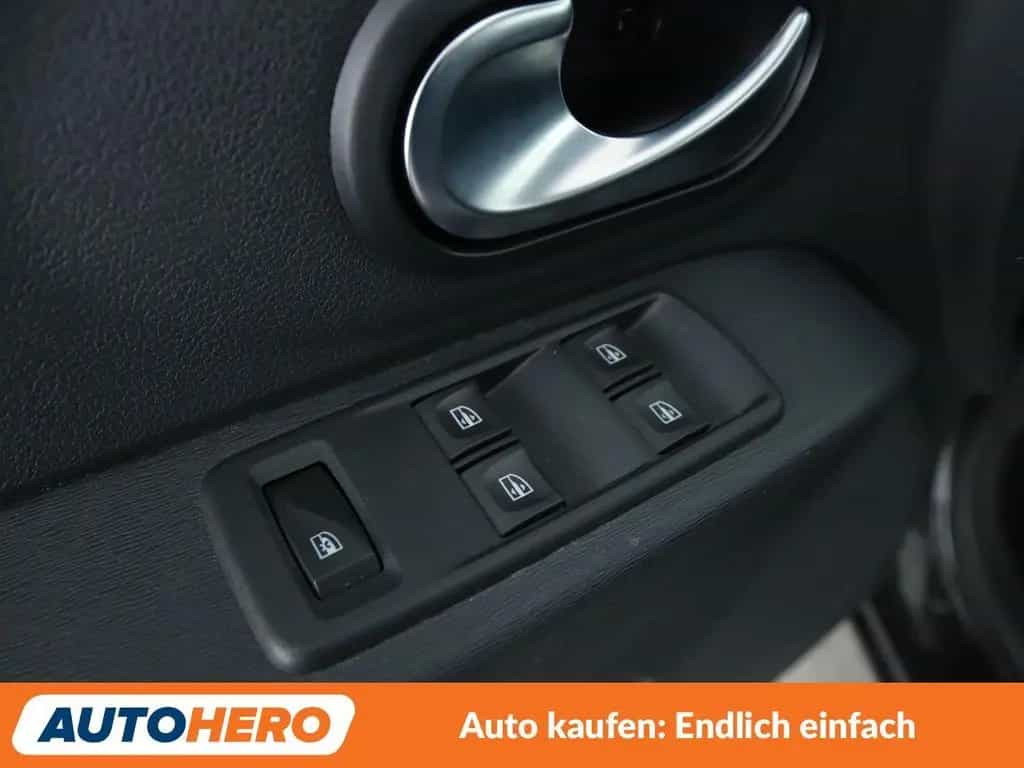 Dacia Lodgy 1.3 TCe Stepway *NAVI*PDC*TEMPO*SHZ*KLIMA* 07/2019-photo-23
