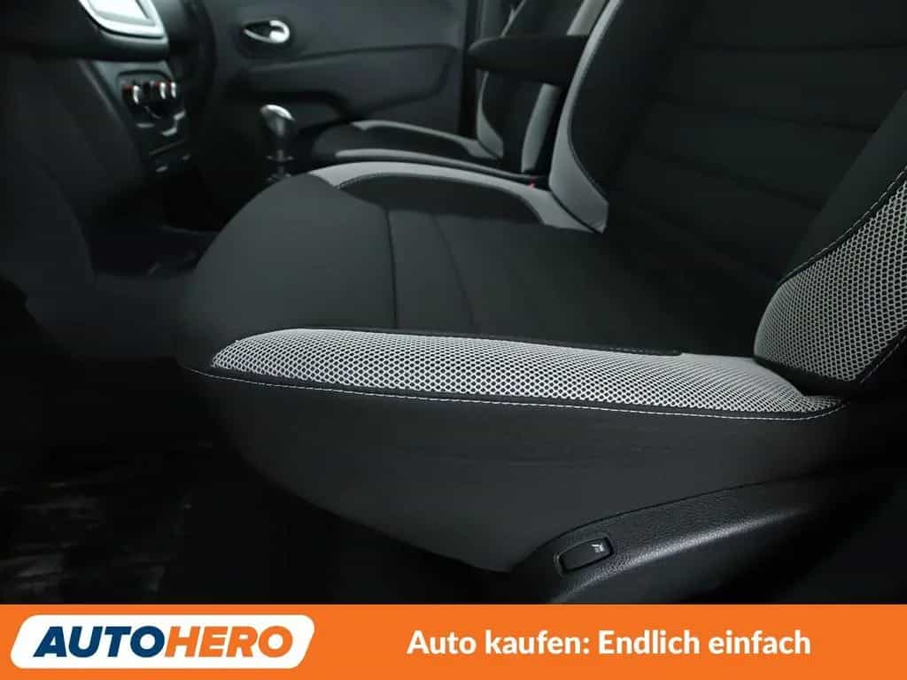 Dacia Lodgy 1.3 TCe Stepway *NAVI*PDC*TEMPO*SHZ*KLIMA* 07/2019-photo-24