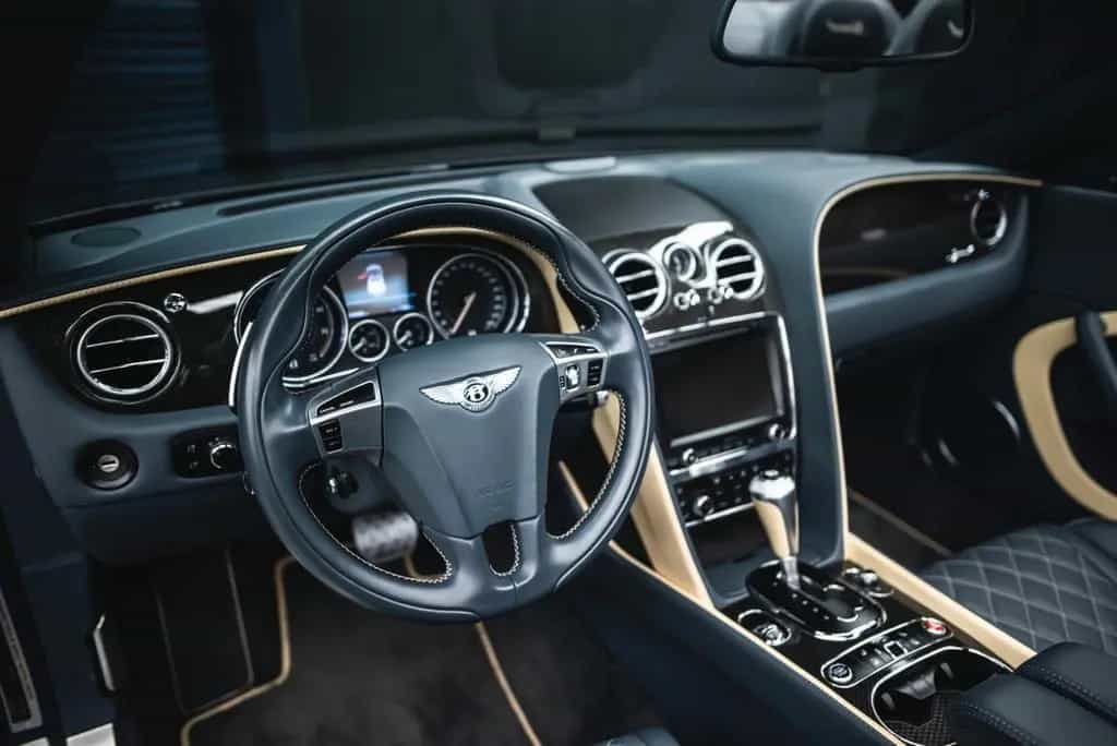 Bentley Continental GTC 01/2017-photo-35
