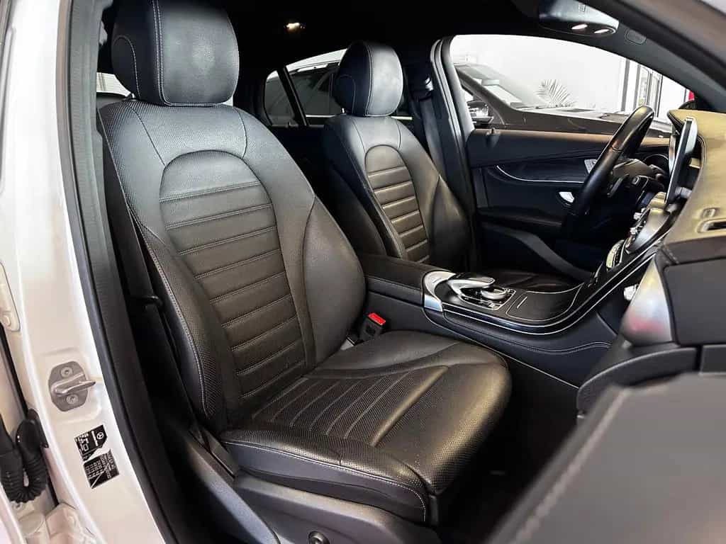 Mercedes-Benz GLC 300 Coupe  4Matic AMG Line  *1.Hd +TMP + LED 02/2019-photo-13
