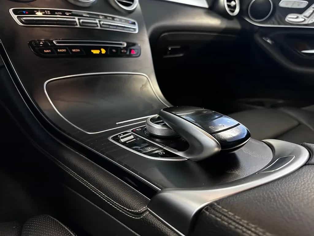 Mercedes-Benz GLC 300 Coupe  4Matic AMG Line  *1.Hd +TMP + LED 02/2019-photo-19