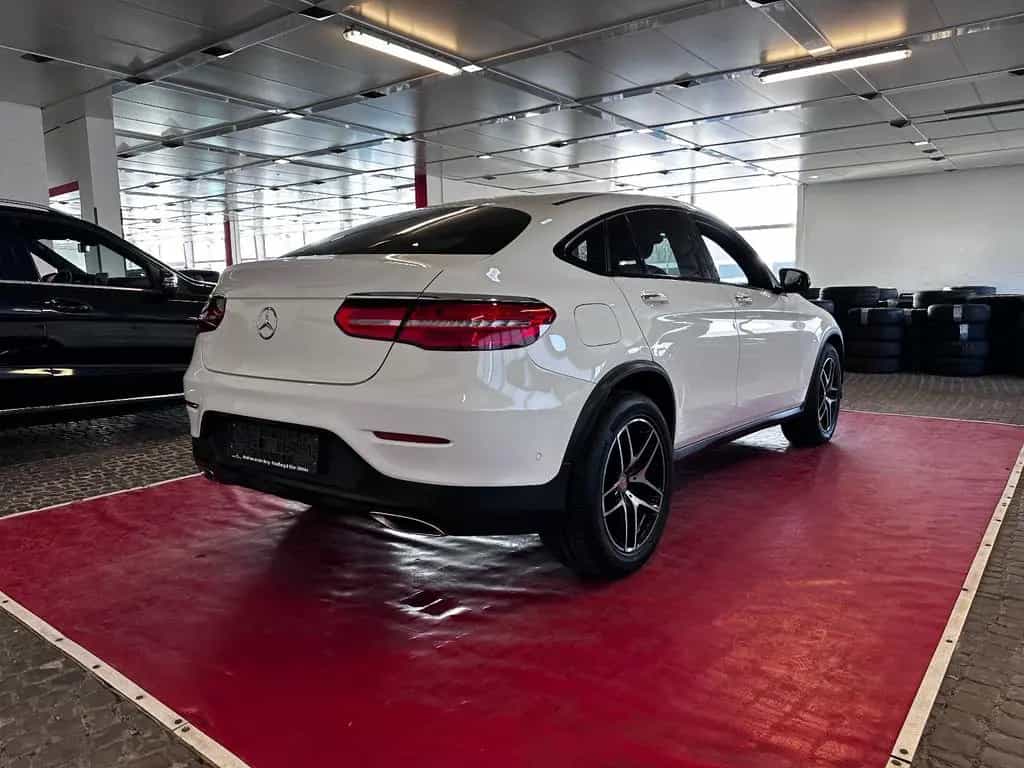 Mercedes-Benz GLC 300 Coupe  4Matic AMG Line  *1.Hd +TMP + LED 02/2019-photo-6