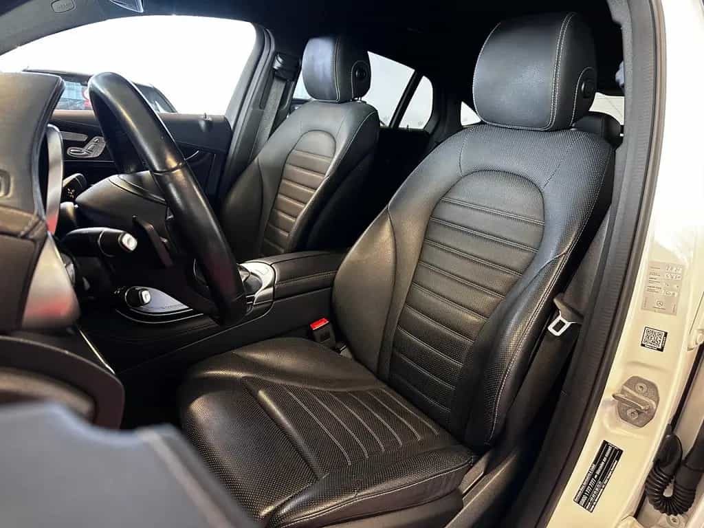 Mercedes-Benz GLC 300 Coupe  4Matic AMG Line  *1.Hd +TMP + LED 02/2019-photo-7