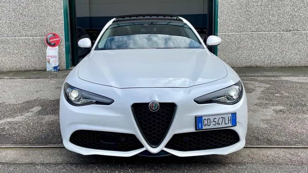 Alfa Romeo Giulia ALFA ROMEO GIULIA 2.2 VELOCE AT8 Q4 210CV - TETT 12/2020-photo-1