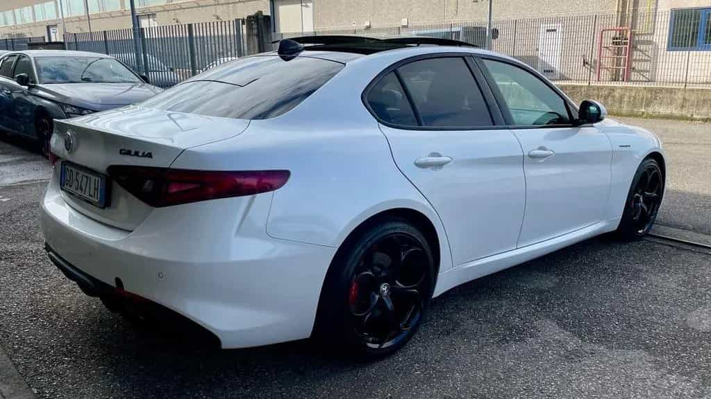 Alfa Romeo Giulia ALFA ROMEO GIULIA 2.2 VELOCE AT8 Q4 210CV - TETT 12/2020-photo-9