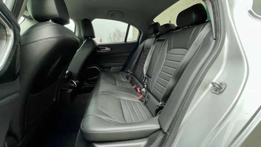 Alfa Romeo Giulia ALFA ROMEO GIULIA 2.2 TURBODIESEL EXECUTIVE 190C 09/2021-photo-11