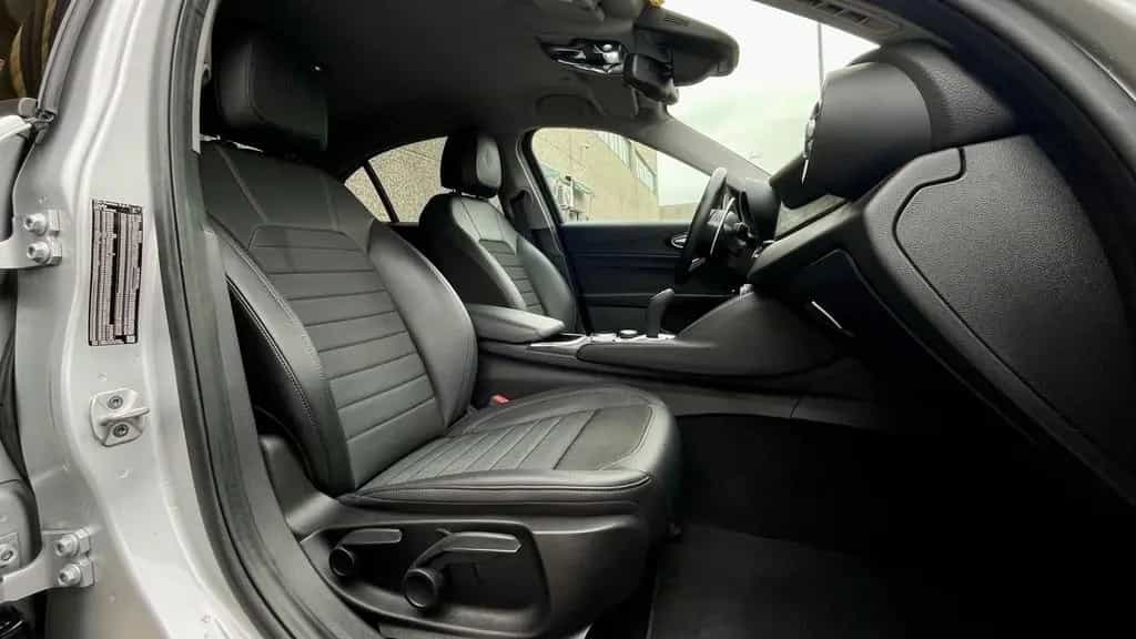 Alfa Romeo Giulia ALFA ROMEO GIULIA 2.2 TURBODIESEL EXECUTIVE 190C 09/2021-photo-12