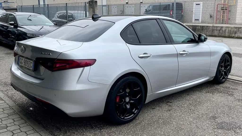 Alfa Romeo Giulia ALFA ROMEO GIULIA 2.2 TURBODIESEL EXECUTIVE 190C 09/2021-photo-7