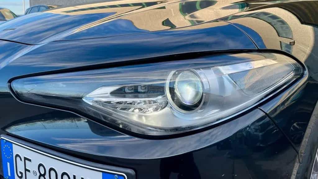 Alfa Romeo Giulia ALFA ROMEO GIULIA 2.2 SUPER AT8 190CV - FULL LED 06/2021-photo-3